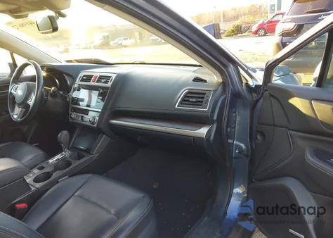 2015 Subaru Outback 3.6R Limited из США, поврежденный, VIN 4S4BSENC8F3302237